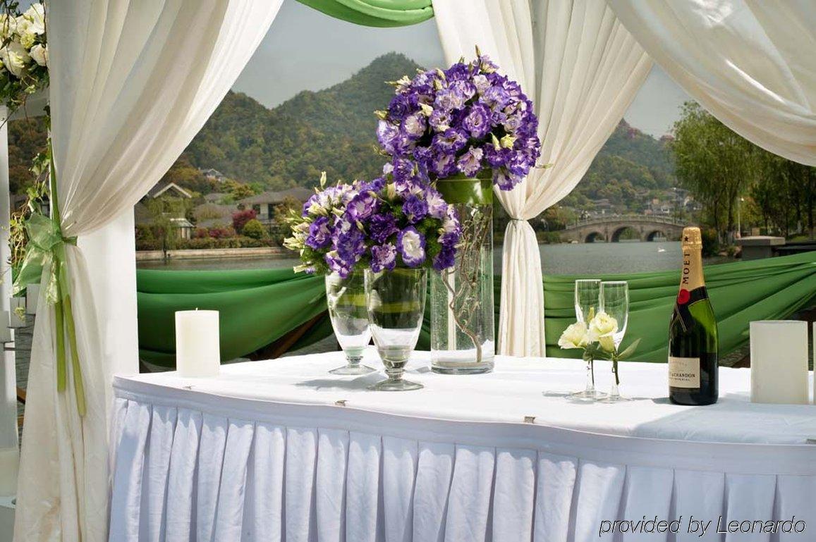 Crowne Plaza Hangzhou Xanadu Resort Restaurant bilde